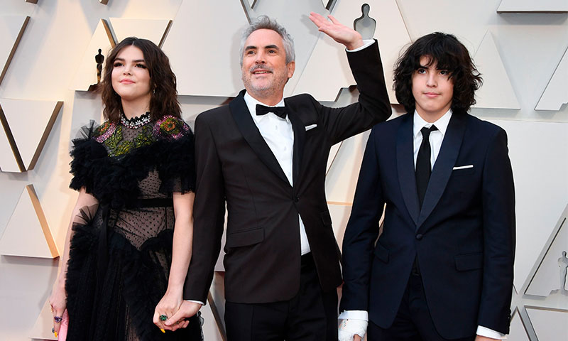 Alfonso Cuarón’s children Tess Bu and Olmo on hand to witness their father's Oscar triumph